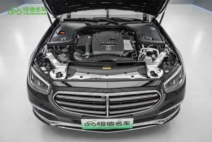 Mercedes-Benz E-Class PHEV 2022 Model Facelift E 350 e L sedan – фото 9
