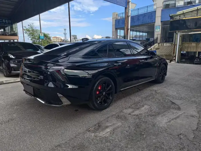 HONGQI H6 2024 Model 2.0T Zhishang Edition – фото 6