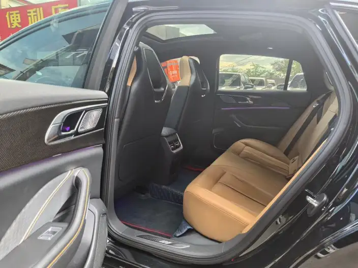 HONGQI H6 2024 Model 2.0T Zhishang Edition – фото 9