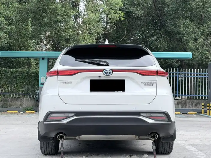 Toyota Harrier 2022 Model Hybrid 2.5L CVT 2WD Deluxe Edition – фото 5