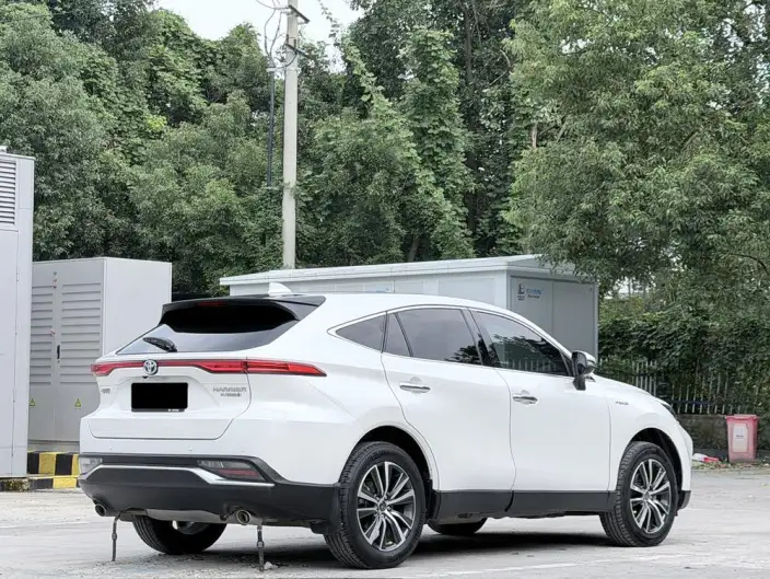 Toyota Harrier 2022 Model Hybrid 2.5L CVT 2WD Deluxe Edition – фото 6