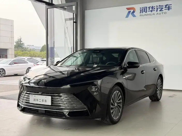Buick LaCrosse 2023 Model 28T Automatic Yue Zun Edition – фото 1