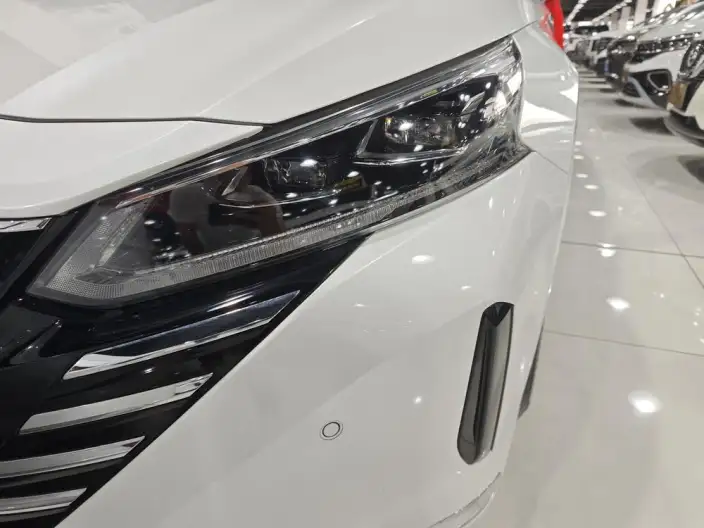 Nissan Teana 2025 Model 2.0L XL-TLS Yuexiang Edition – фото 9