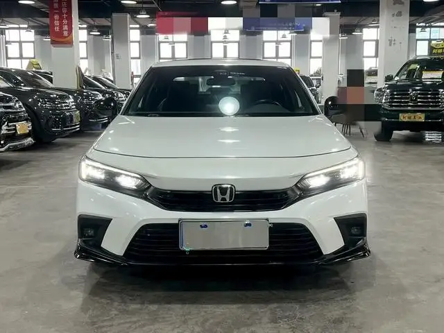 Honda Civic 2022 Model 240TURBO CVT Combustion Edition – фото 2