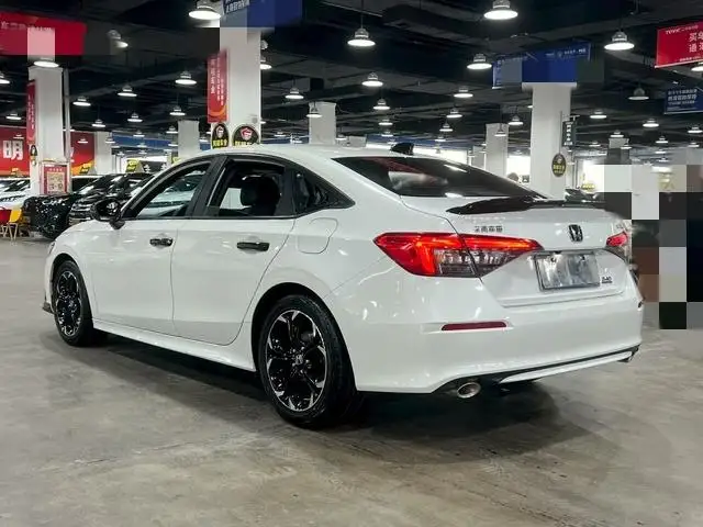 Honda Civic 2022 Model 240TURBO CVT Combustion Edition – фото 4
