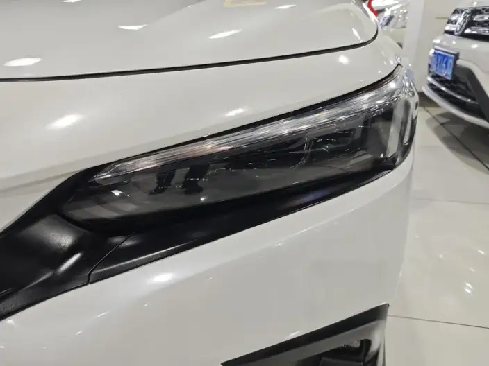 Honda Civic 2022 Model 240TURBO CVT Combustion Edition – фото 8
