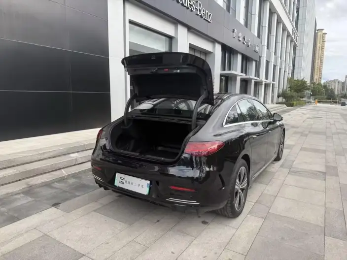 Mercedes-Benz EQE 2025 Model EQE 500 4MATIC Deluxe Edition – фото 7