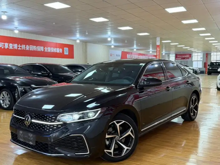 Volkswagen Passat 2023 Model Facelift 330TSI Starry sky Premium Edition – фото 1
