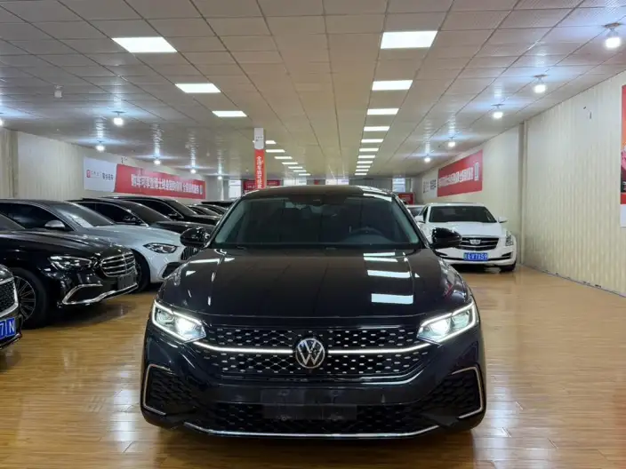 Volkswagen Passat 2023 Model Facelift 330TSI Starry sky Premium Edition – фото 2