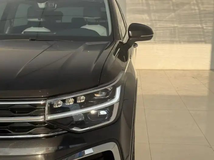 Volkswagen Tharu 2023 Model 300TSI 2WD Full Moon Edition – фото 8
