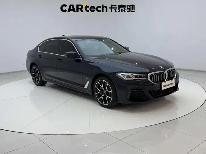 BMW 5 Series 2022 Model Facelift II 530Li Exclusive Model M Sports Set – фото 3