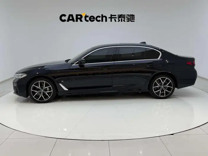 BMW 5 Series 2022 Model Facelift II 530Li Exclusive Model M Sports Set – фото 4