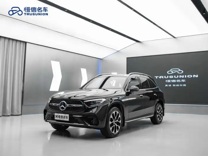 Mercedes-Benz GLC 2023 Model GLC 260 L 4MATIC Luxury Model 7 seat