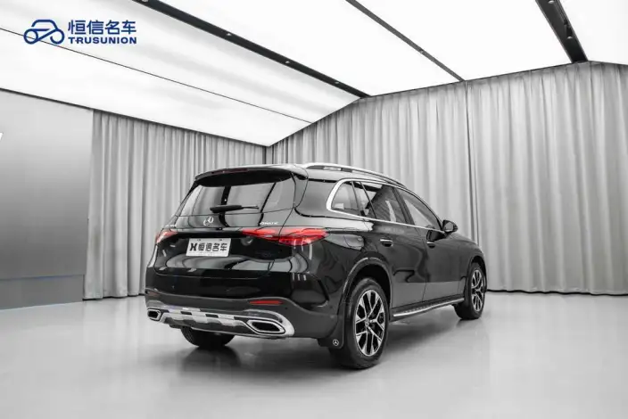Mercedes-Benz GLC 2023 Model GLC 260 L 4MATIC Luxury Model 7 seat – фото 6