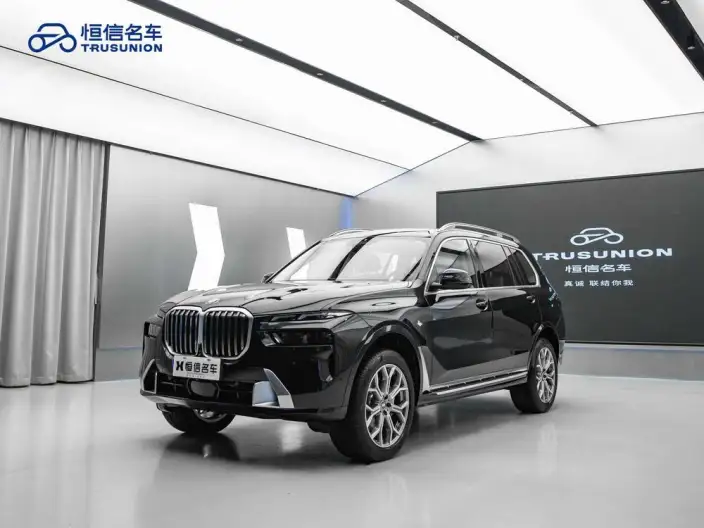 BMW X7 2023 Model xDrive40i Leading Model Luxury Set – фото 1