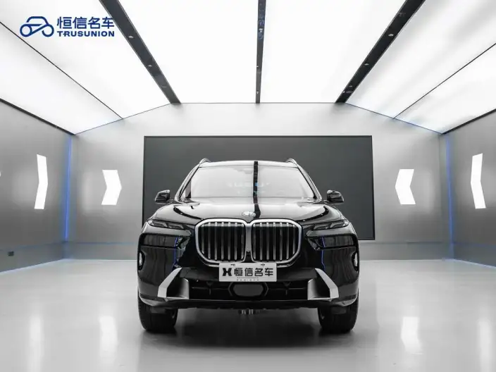 BMW X7 2023 Model xDrive40i Leading Model Luxury Set – фото 2