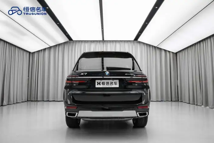 BMW X7 2023 Model xDrive40i Leading Model Luxury Set – фото 5