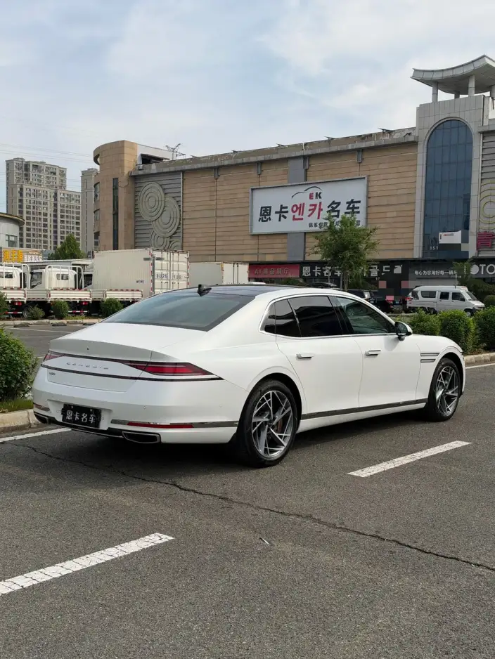 Genesis G90 2023 Model 3.5T 2WD Deluxe Edition – фото 6