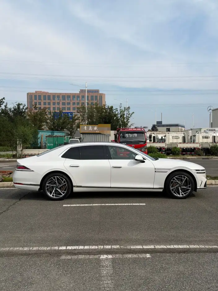 Genesis G90 2023 Model 3.5T 2WD Deluxe Edition – фото 7