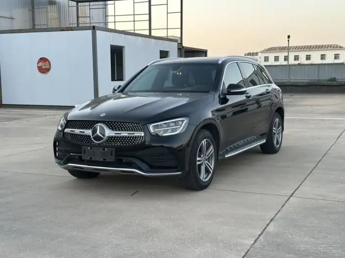 Mercedes-Benz GLC 2020 Model GLC 260 L 4MATIC Luxury Model – фото 1