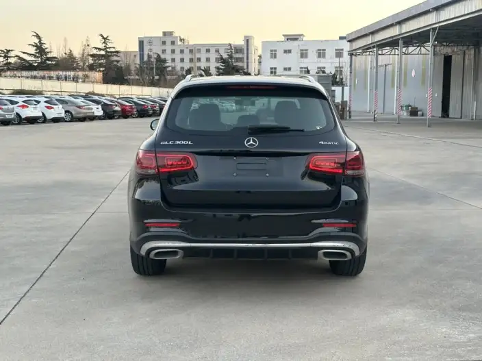 Mercedes-Benz GLC 2020 Model GLC 260 L 4MATIC Luxury Model – фото 6