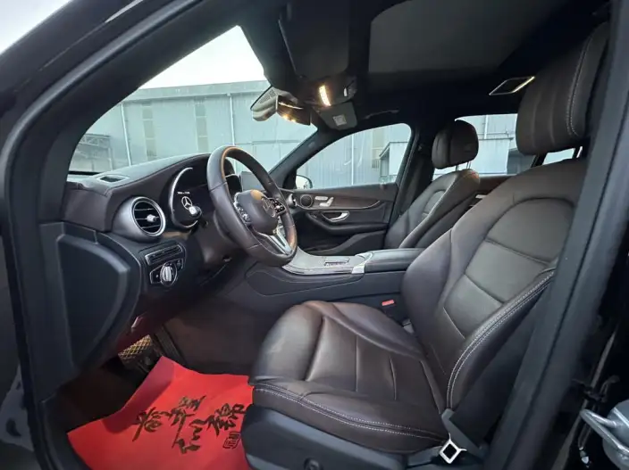 Mercedes-Benz GLC 2020 Model GLC 260 L 4MATIC Luxury Model – фото 10
