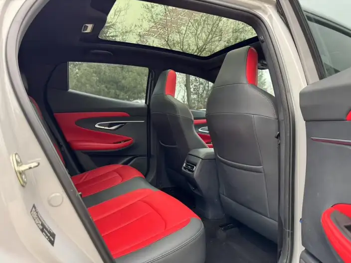 Changan UNI-T 2020 Model 1.5T Noble Model – фото 9