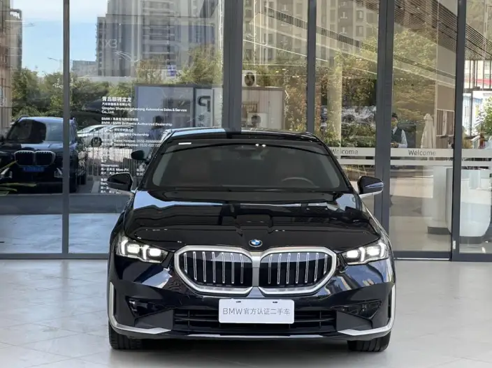 BMW 5 Series 2024 Model 525Li Luxury Set – фото 2