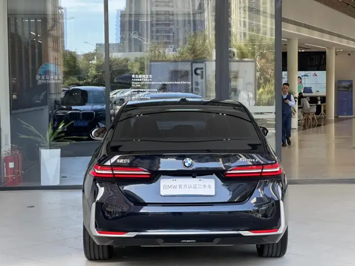 BMW 5 Series 2024 Model 525Li Luxury Set – фото 6