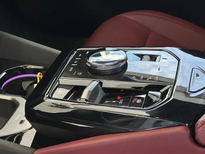 BMW 5 Series 2024 Model 525Li Luxury Set – фото 8