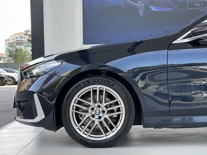 BMW 5 Series 2024 Model 525Li Luxury Set – фото 10