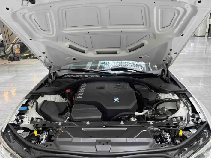 BMW 3 Series 2022 Model 325Li M Sports Set – фото 6