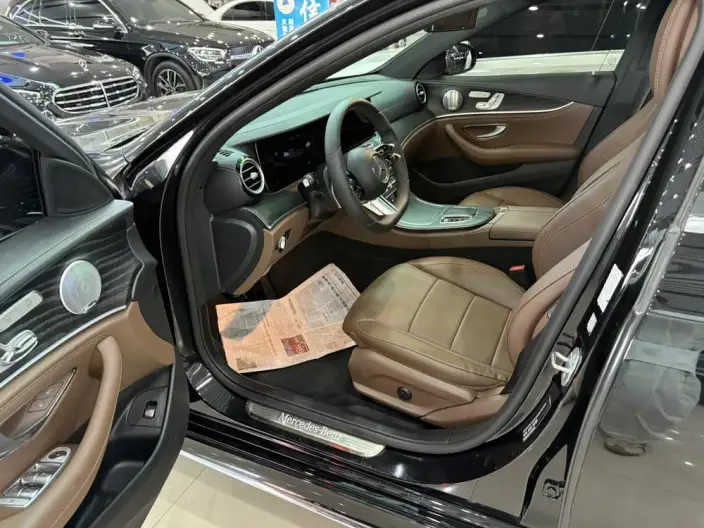 Mercedes-Benz E-Class 2021 Model E 300 L Luxury Model sedan – фото 8
