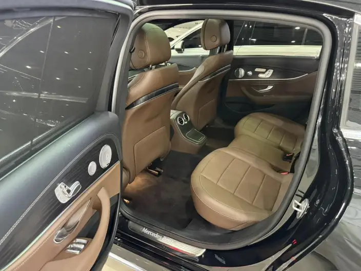 Mercedes-Benz E-Class 2021 Model E 300 L Luxury Model sedan – фото 9