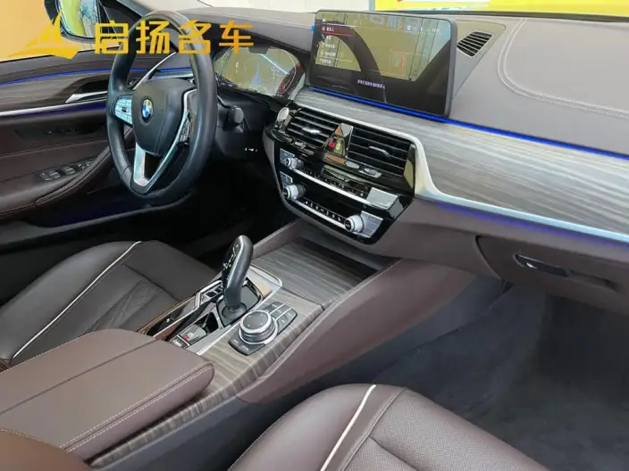 BMW 5 Series 2023 Model Facelift 530Li Leading Model M Sports Set – фото 10