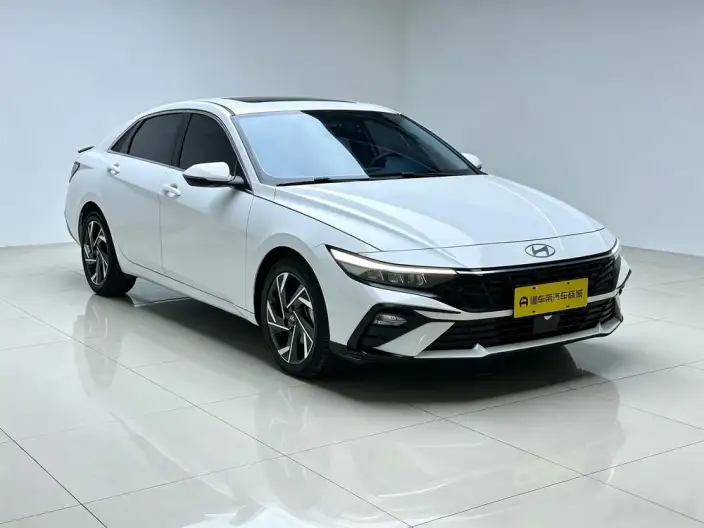Hyundai Ioniq 2023 Model 1.5L CVT GLX Elite Edition – фото 3