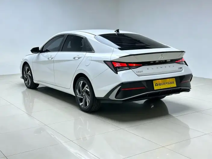Hyundai Ioniq 2023 Model 1.5L CVT GLX Elite Edition – фото 5