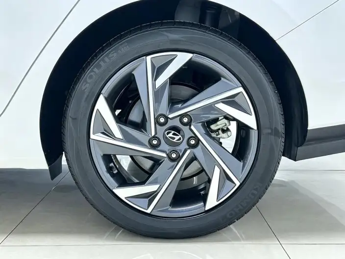 Hyundai Ioniq 2023 Model 1.5L CVT GLX Elite Edition – фото 9