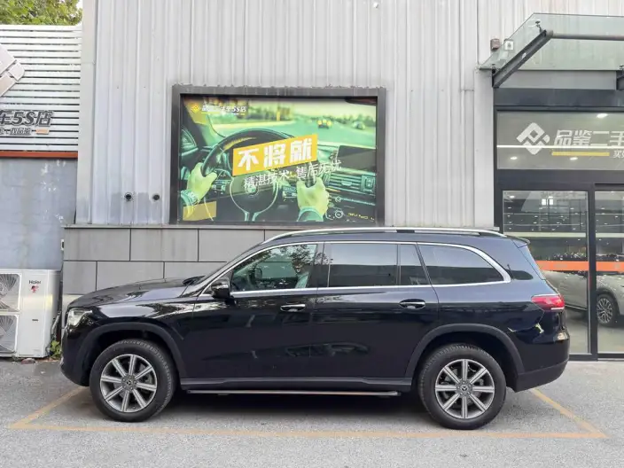Mercedes-Benz GLS 2020 Model GLS 450 4MATIC Dynamic Model – фото 3