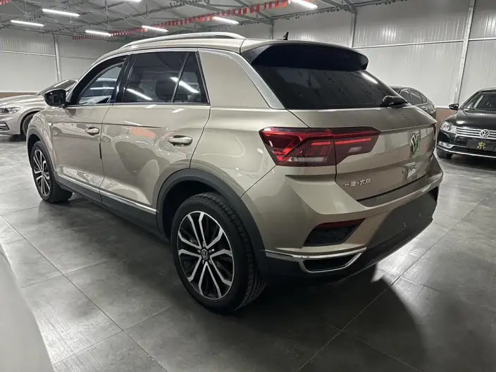Volkswagen T-Roc 2021 Model 280TSI DSG 2WD Elite Zhilian Edition – фото 4