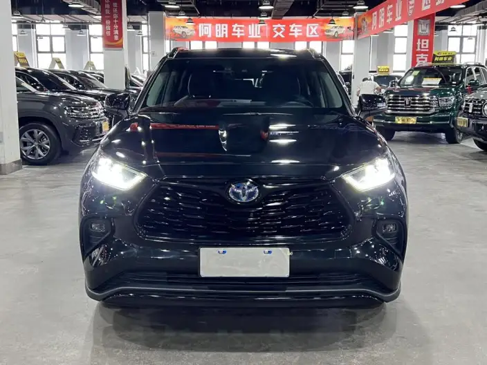 Toyota Highlander 2024 Model Hybrid 2.5L 4WD Premium Edition 7 seat – фото 2