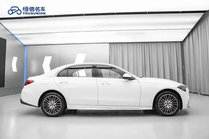 Mercedes-Benz C-Class 2024 Model C 260 L Sports Edition – фото 7