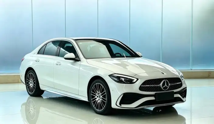 Mercedes-Benz C-Class 2022 Model C 260 L Sports Edition – фото 3