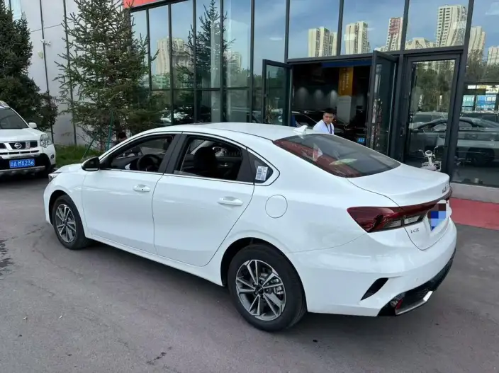 Kia K3 2024 Model 1.5L IVT Comfort Premium Edition – фото 4