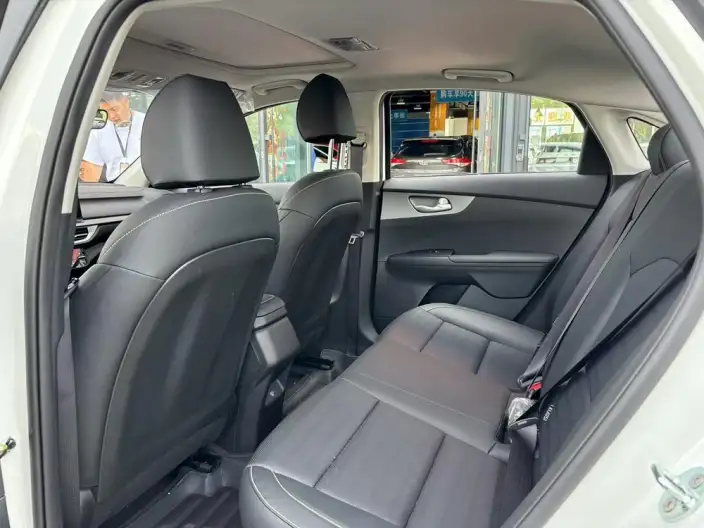 Kia K3 2024 Model 1.5L IVT Comfort Premium Edition – фото 10