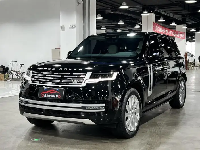 Range Rover 2025 Model 3.0 L6 400PS Shengshi Extended Edition – фото 1
