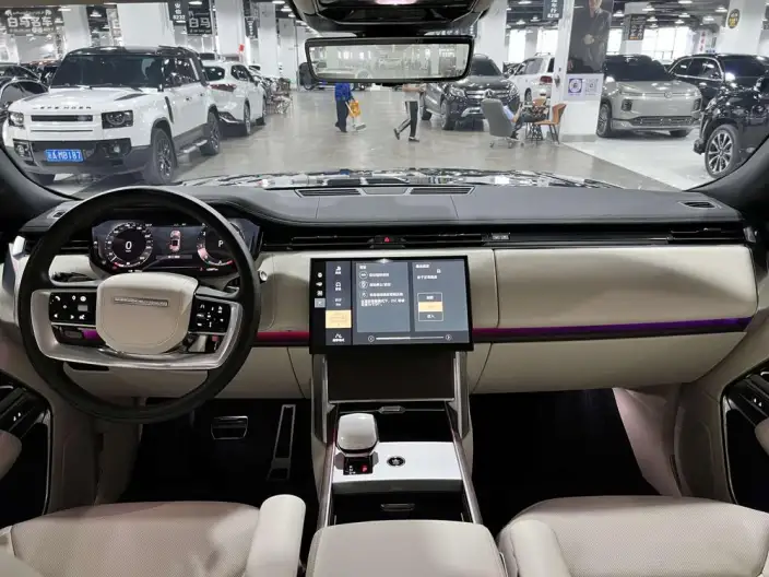 Range Rover 2025 Model 3.0 L6 400PS Shengshi Extended Edition – фото 7