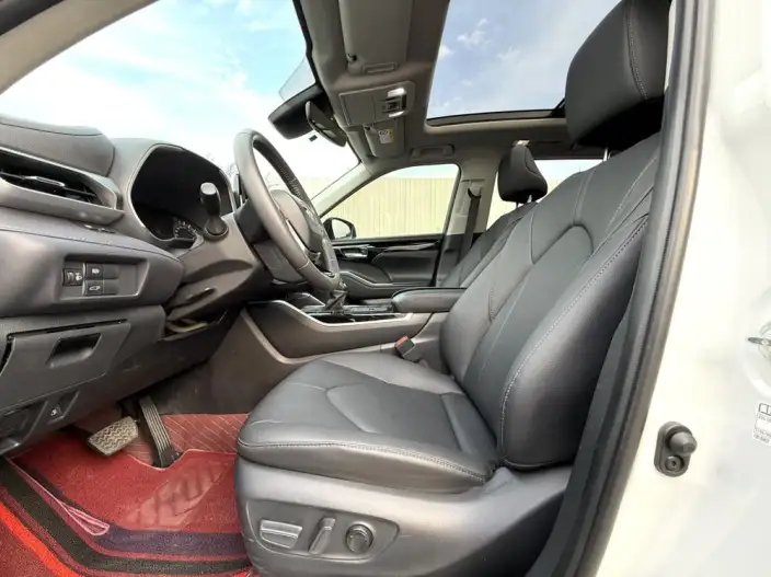 Toyota Highlander 2022 Model Hybrid 2.5L 4WD Premium Edition 7 seat – фото 8