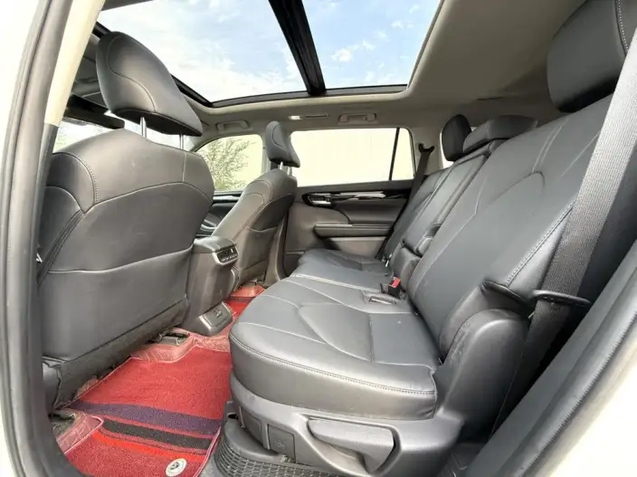 Toyota Highlander 2022 Model Hybrid 2.5L 4WD Premium Edition 7 seat – фото 9