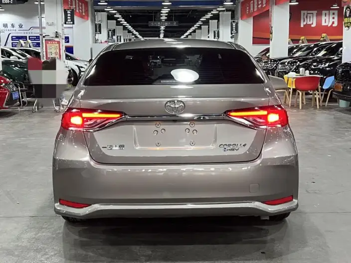 Toyota Corolla 2024 Model Intelligent Hybrid 1.8L E-CVT Elite Edition – фото 5